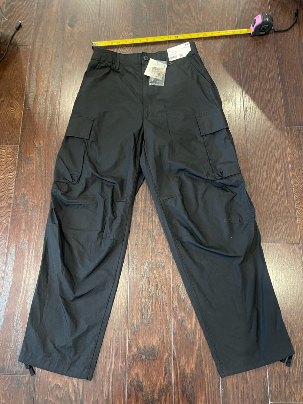 Uniqlo C Wide Fit Cargo Pants Black Men Size Small Waist 27-30 NEW